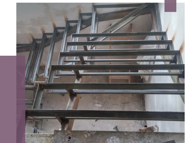 Демонтаж лестниц в Каменке от 4248 руб. 