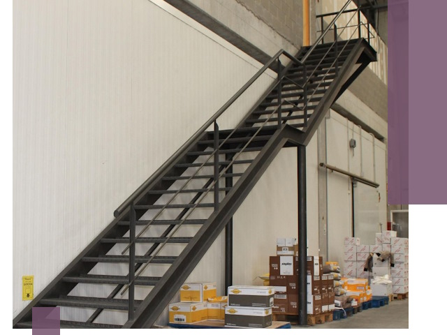 Лестницы для производства в Каменке — изготовление и монтаж