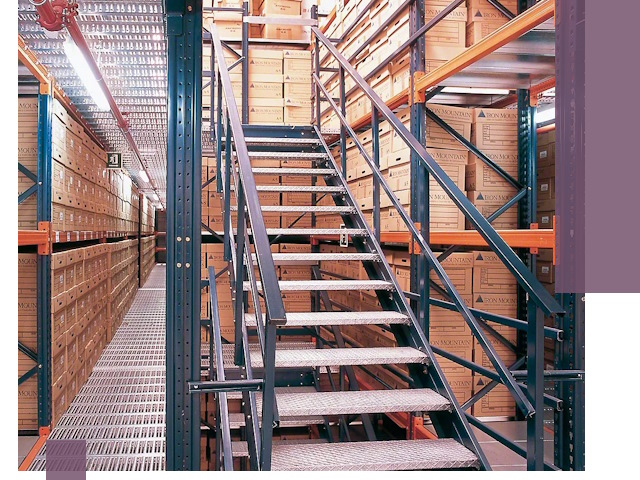 Лестницы складские прочные и безопасные под ключ в Каменке