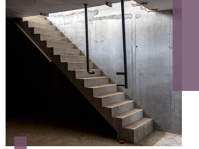 Изготовление и монтаж лестниц в подвале в Каменке