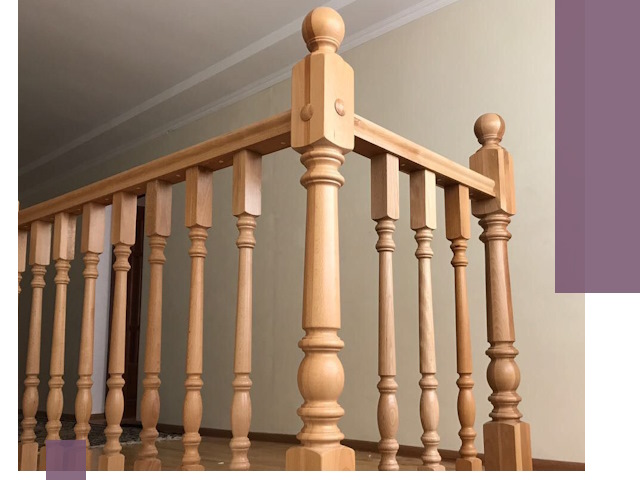 Деревянные перила на заказ в Каменке: монтаж и изготовление