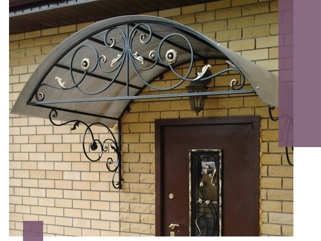 Изготовление козырьков из металла под ключ в Каменке