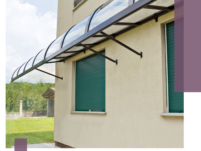 Козырьки над окнами в Каменке — изготовление и монтаж по выгоде