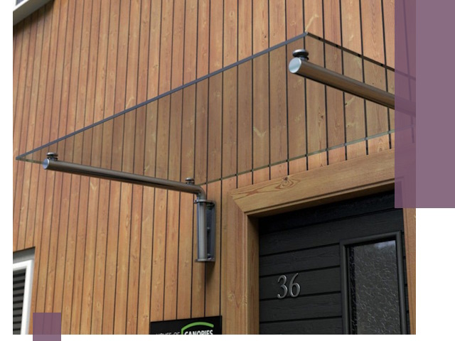 Стеклянные козырьки на входы и фасады в Каменке